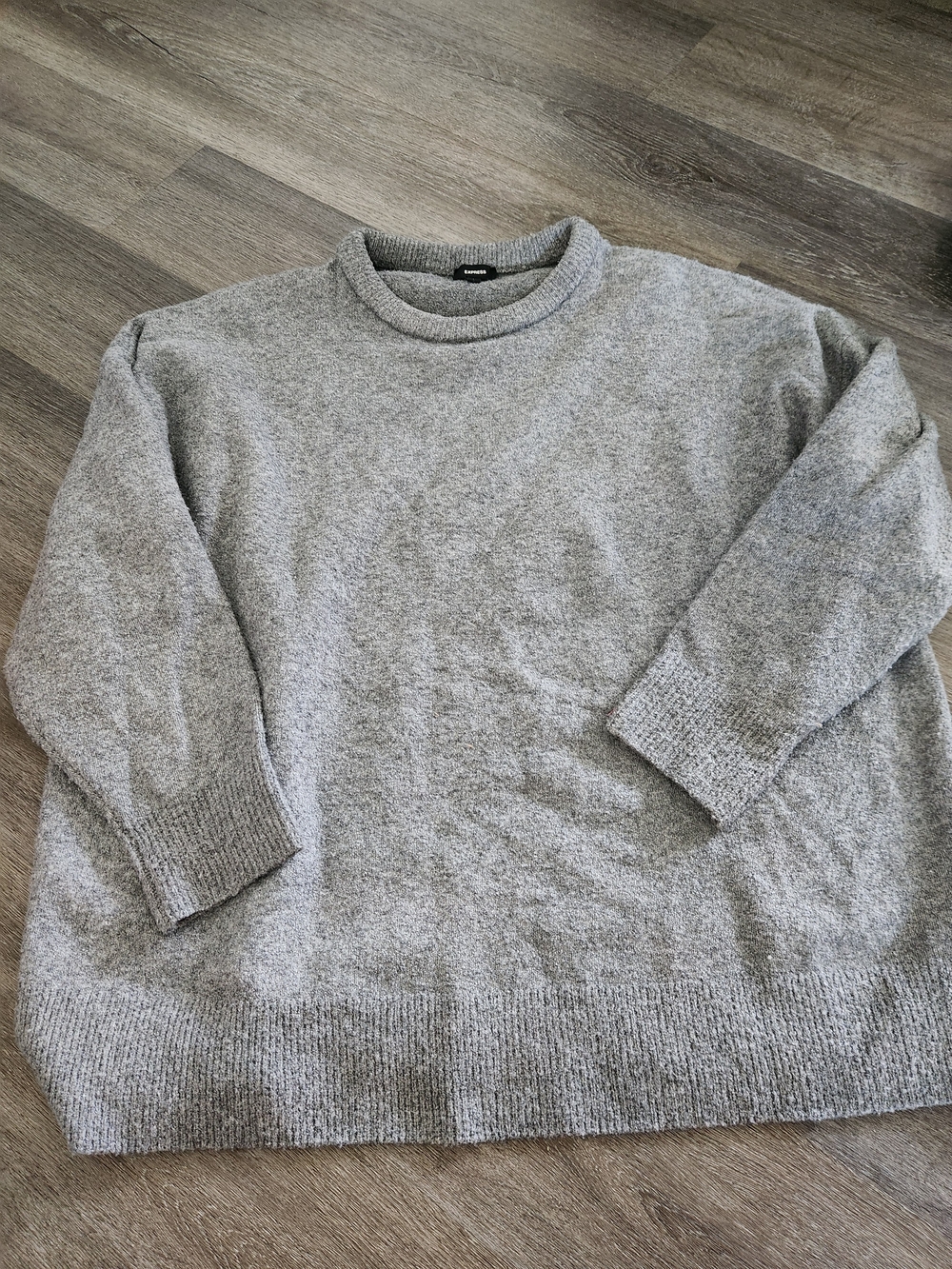 Express Gray Women's Crewneck Sweater Size Laege NWOT